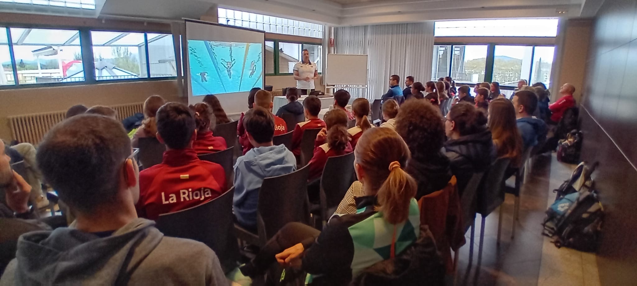 CLINIC RFEN ESTILO BRAZA - NAVARRA - LA RIOJA 2026 - JORDI JOU